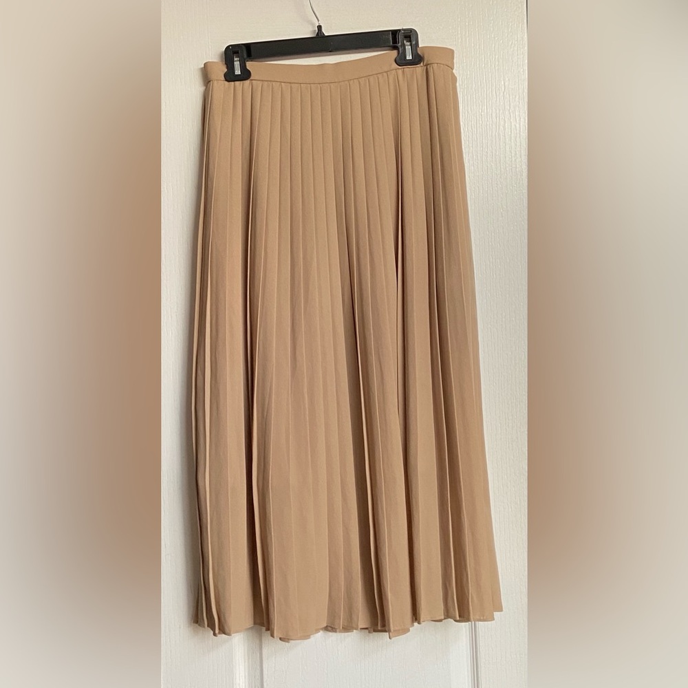 Uniqlo Tan Midi Pleated A-line Skirt - Picture 7 of 8